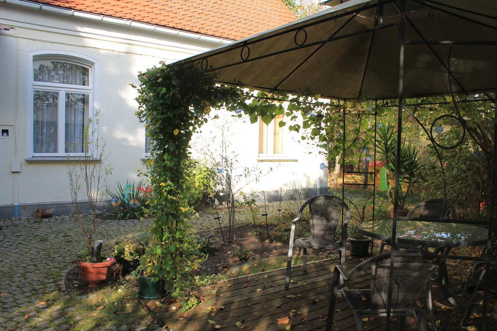 Ferienwohnung "Zur Alten Schule" Neuburxdorf Bilik gambar