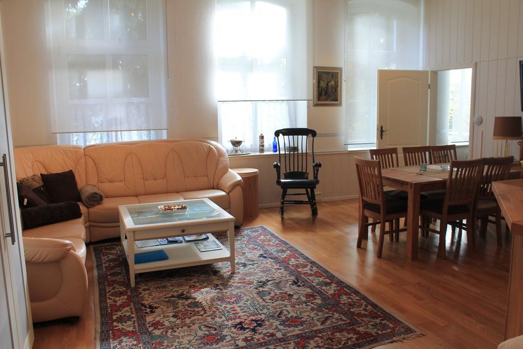 Ferienwohnung "Zur Alten Schule" Neuburxdorf Bilik gambar