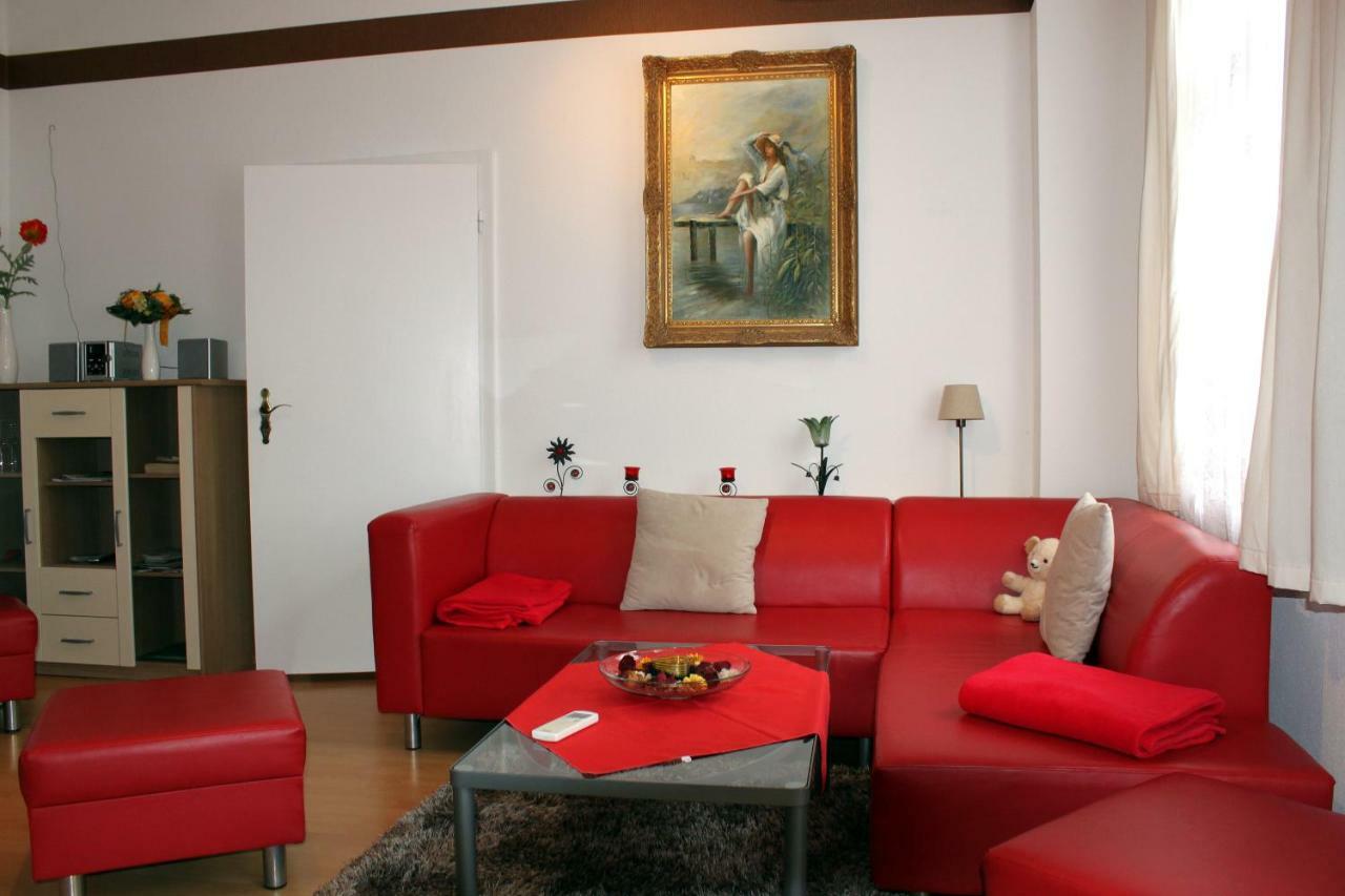 Ferienwohnung "Zur Alten Schule" Neuburxdorf Luaran gambar